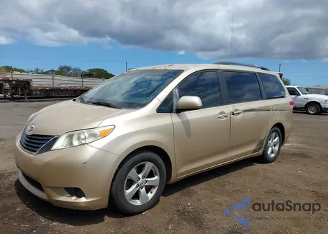 2012 Toyota Sienna Le V6 7 Passenger Auto Access Seat/Le V6 8 Passenger from USA, damaged, VIN 5TDKK3DC3CS205659